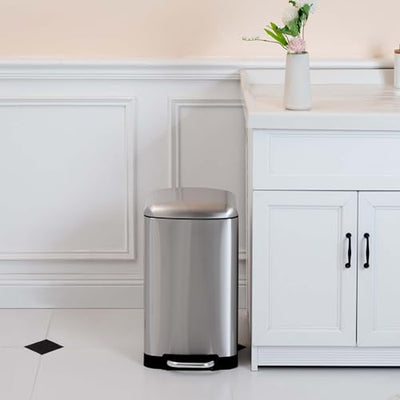 Amazon Basics Rectangular Small Trash Can with Lid and Soft-Close Foot Pedal for Bathroom, Bedroom, Living Room, Office, Smudge Resistant, 20l / 5.3 gallon, Nickel